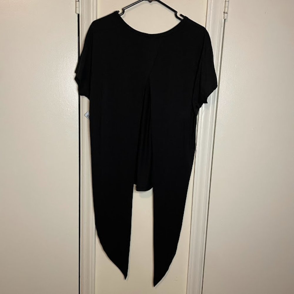 Black Back Out T-Shirt - L